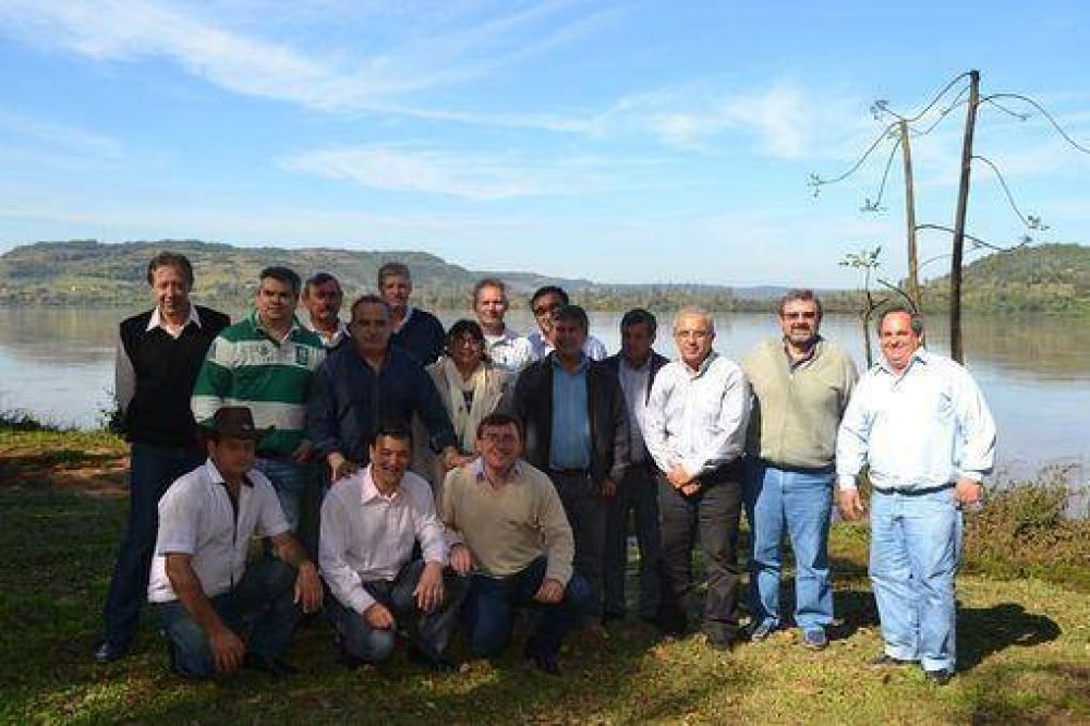 Intendentes piden informaci�n de estudios t�cnicos de Garab�-Panamb�