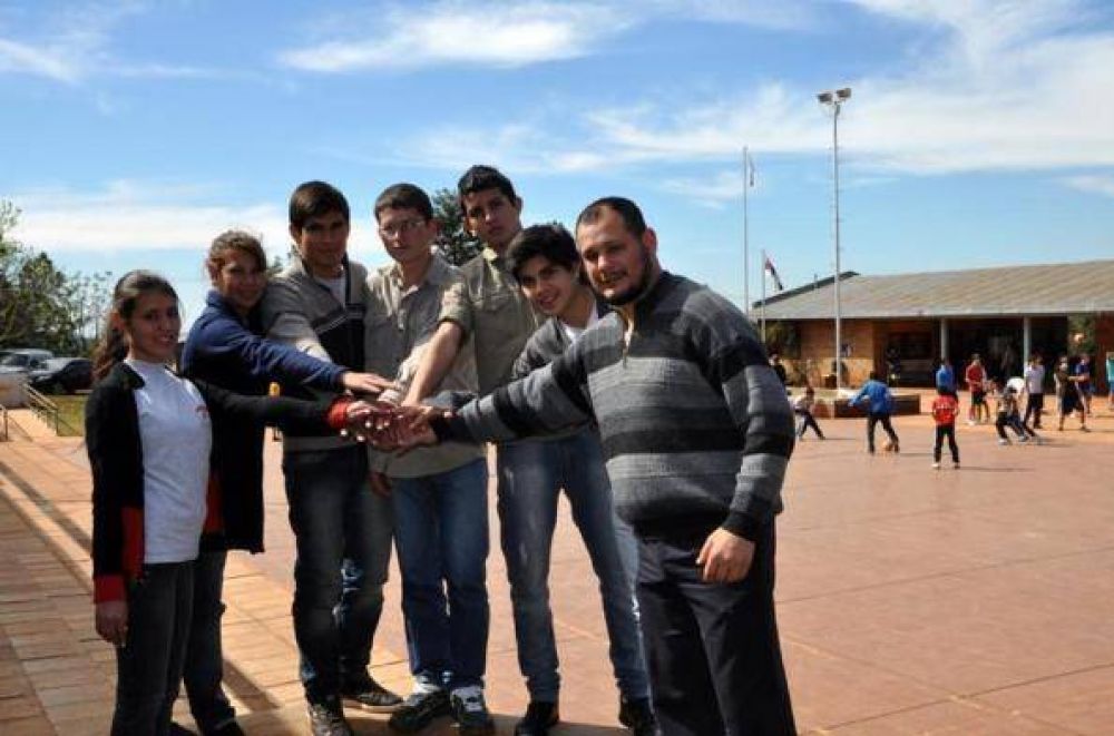 Siguen eligiendo candidatos para el Parlamento Estudiantil 3.0
