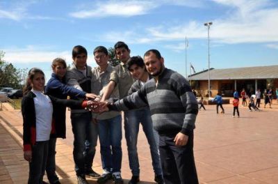 Siguen eligiendo candidatos para el Parlamento Estudiantil 3.0