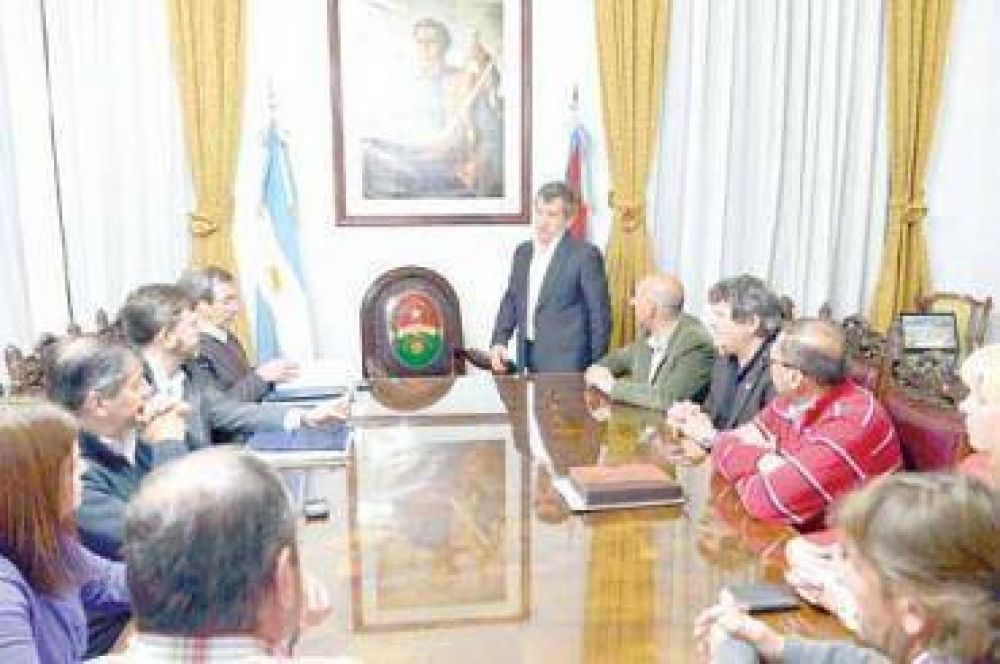 El gobernador recibi� a la Federaci�n Agraria