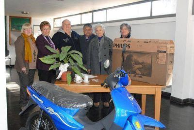 Se realiz� la entrega de premios ABL Y RED VIAL.