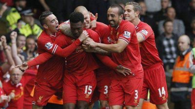 Liverpool supera al Manchester United por el supercl�sico ingl�s