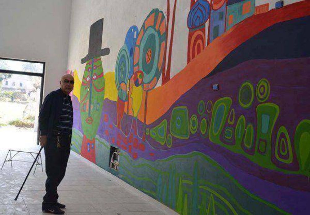 Gorosito anunci� el comienzo del pavimento para la zona donde se construye la escuela de est�tica