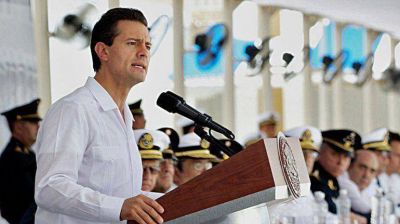 Pe�a Nieto envi� al Parlamento su primer informe de gobierno