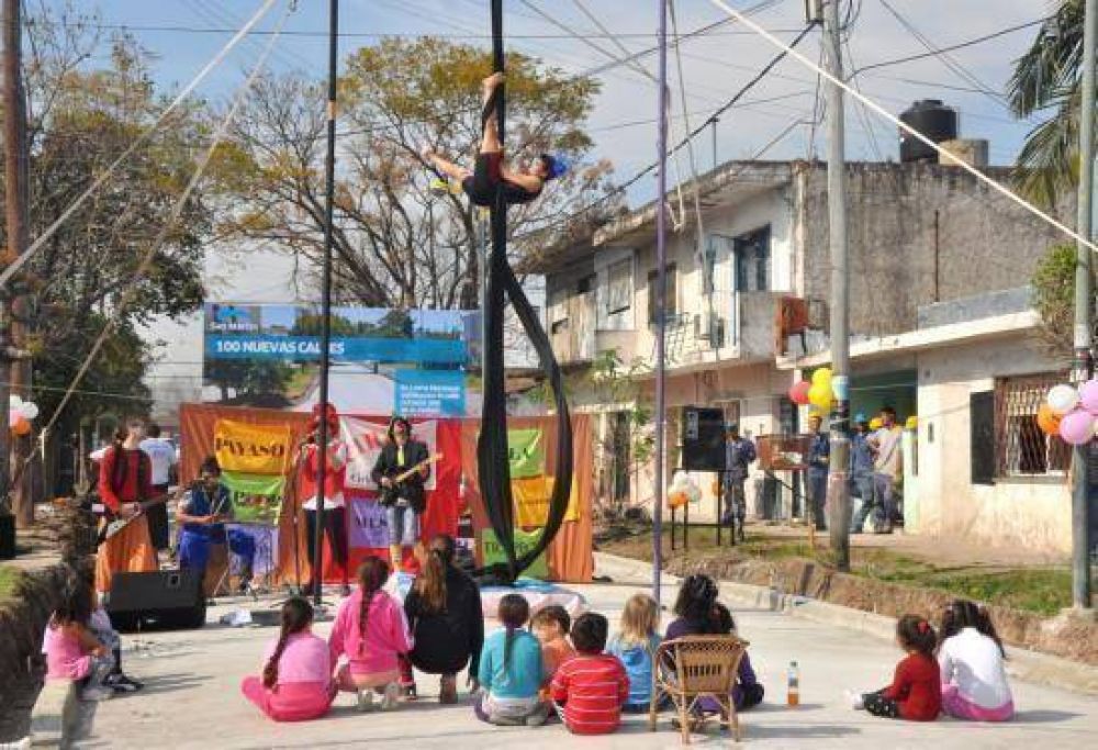 Katopodis recorri� la calle asfaltada n�mero 100, en Loma Hermosa