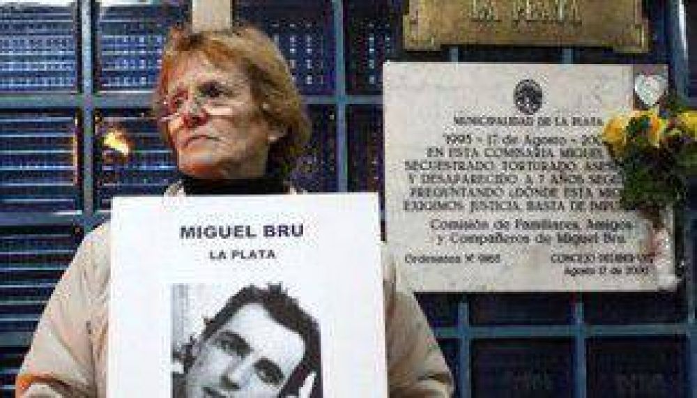 La madre de Miguel Bru ser� homenajeada en la Legislatura