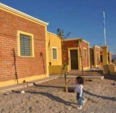 Reiteran que las viviendas sociales no se pueden vender ni alquilar