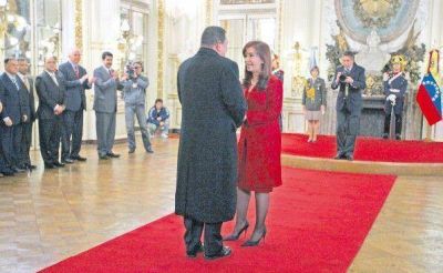 Fuerte gesto de Ch�vez en plena campa�a electoral