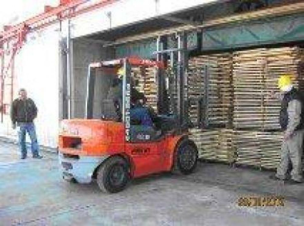 Ya est� funcionando la planta de secado de madera en Pirane 