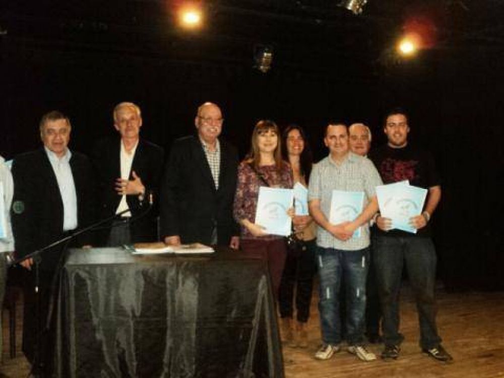 El Centro de Residentes en Mar del Plata distingui� a medios de comunicaci�n locales