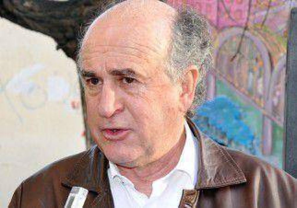 Parrilli critic� a la izquierda y apunt� contra Pereyra 