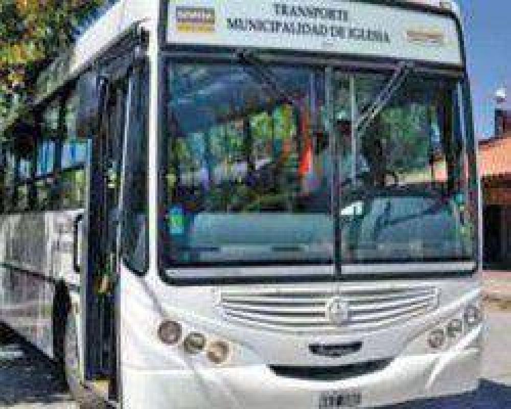 En Iglesia entregan hasta 100 pasajes a vecinos carenciados