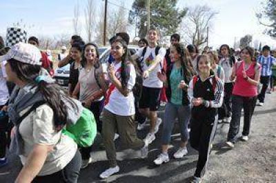 Nueve horas de caminata con fe y alegr�a