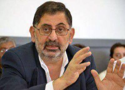 "La falta de una ley de coparticipaci�n provincial condiciona el andamiaje y la estructura auton�mica de los municipios�