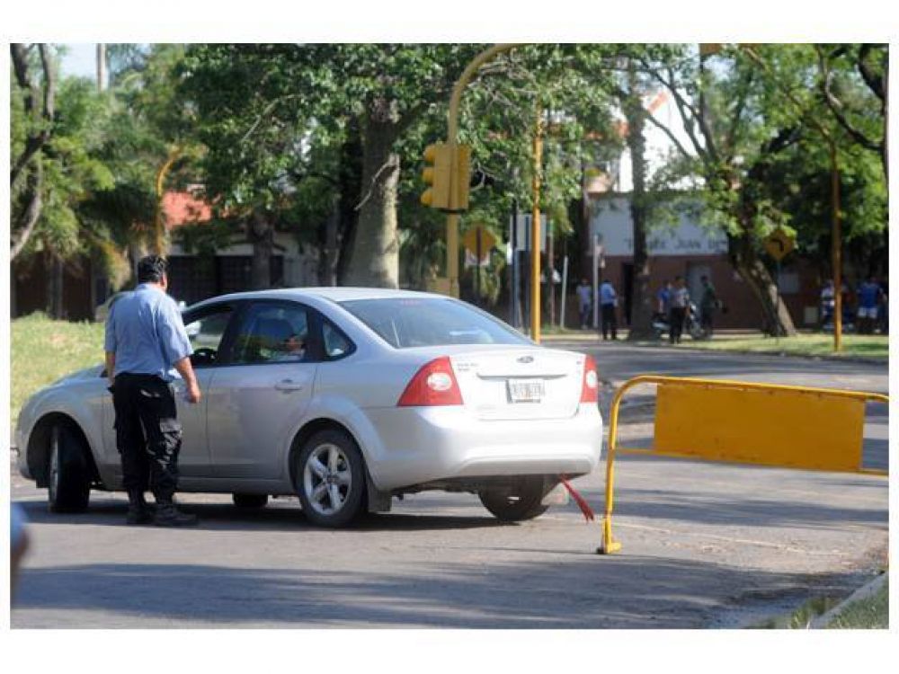 Instructores de manejo avalan el examen pr�ctico en las calles