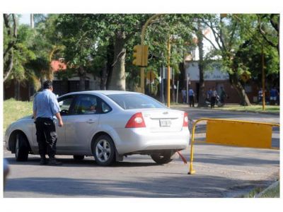 Instructores de manejo avalan el examen pr�ctico en las calles
