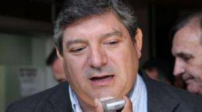 �Yo no, aunque est� de rodillas�, dijo Polti