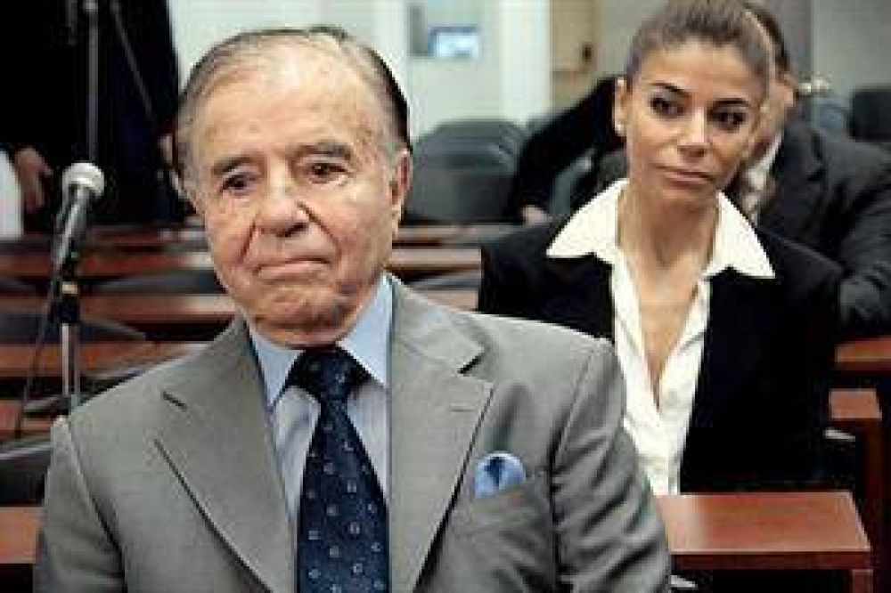 Carlos Menem rompi� el silencio y ratific� su apoyo al Gobierno
