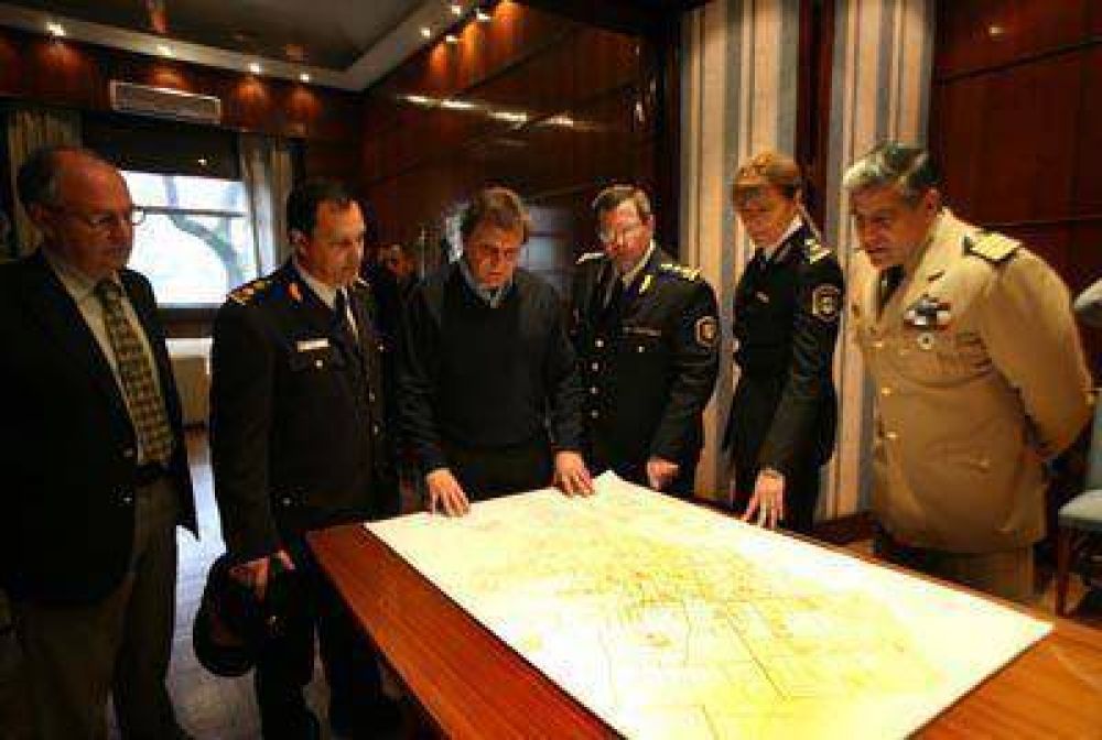Coordinan el megadispositivo de seguridad