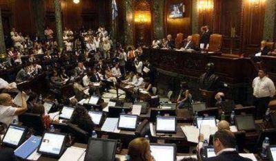 PRO y K pendientes del candidato de UNEN