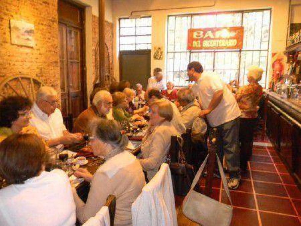 Se cumplieron 40 a�os de la primer clase que dict� la Universidad de Luj�n