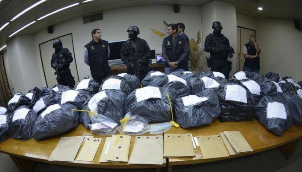 Intentan determinar c�mo ingresa al pa�s la droga secuestrada en C�rdoba