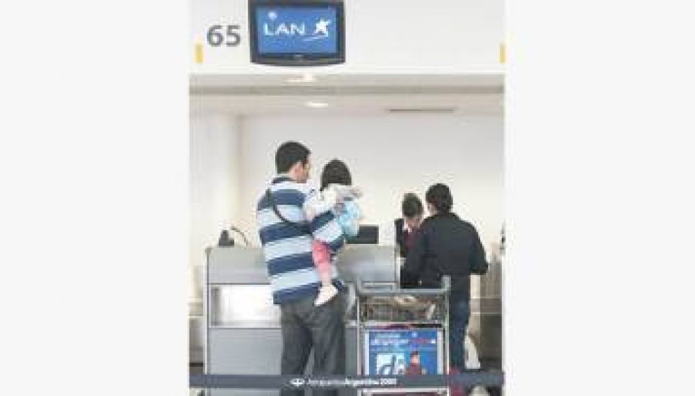El Gobierno ahora busca echar a LAN de la mayor zona de check in de Aeroparque