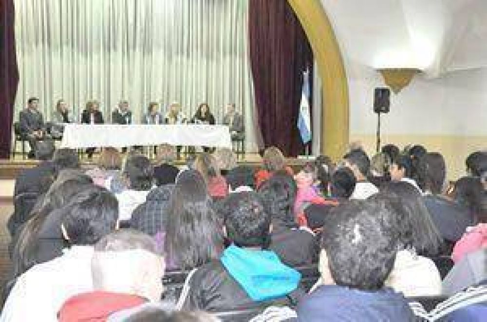 M�s de 4.500 inscriptos al Congreso sobre adicciones