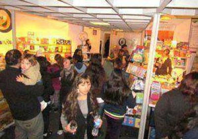 Se inaugura la Feria del Libro: Disertar� Nelson Castro