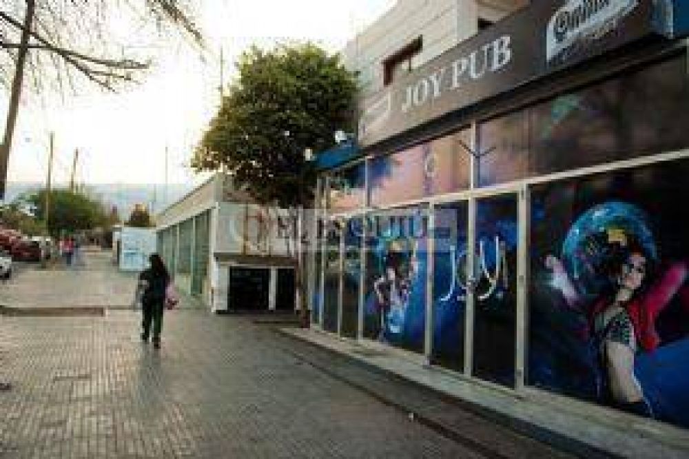 Vecinos piden acelerar el traslado de los boliches de la avenida Gal�ndez
