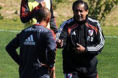 Sin Fabbro y Teo, Ram�n D�az tendr� que mover el equipo para la Sudamericana