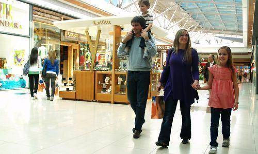 Los shoppings quieren seguir abiertos los d�as domingo