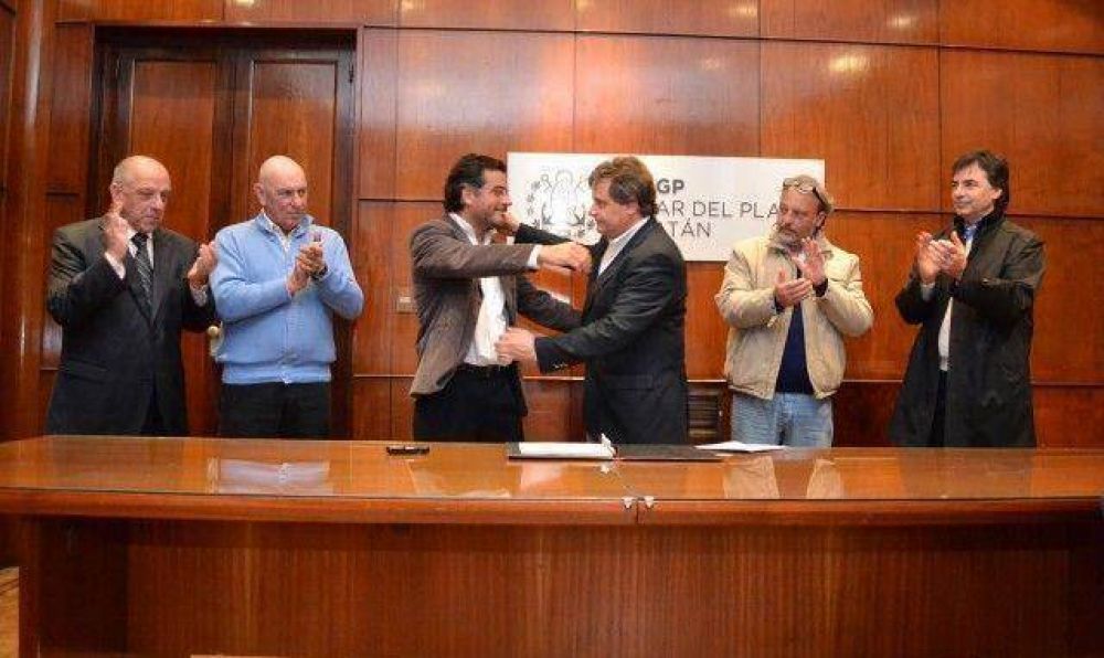 Laserna explic� la forma de gozar del 25 por ciento de descuento en entradas al teatro