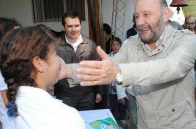 El gobierno habilitara 10 obras educativas en el oeste 