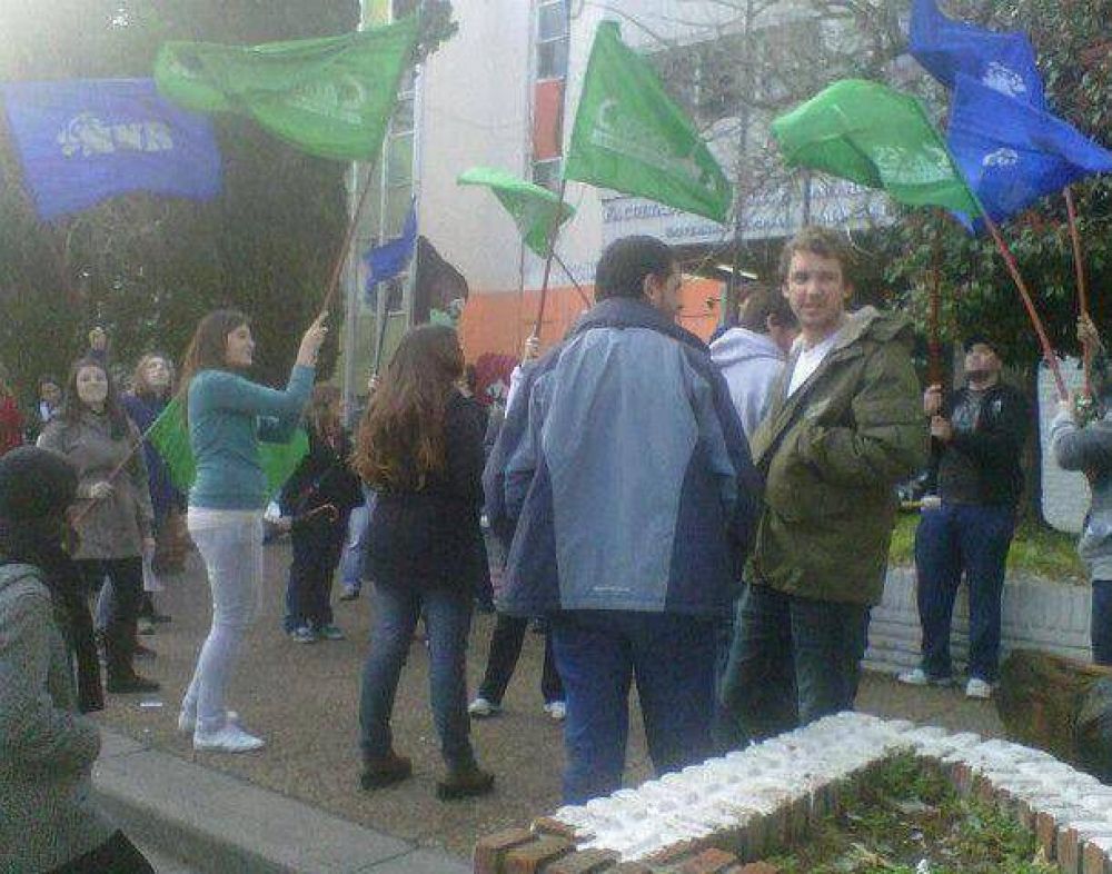 Federaci�n Universitaria Marplatense celebr� reforma del Estatuto