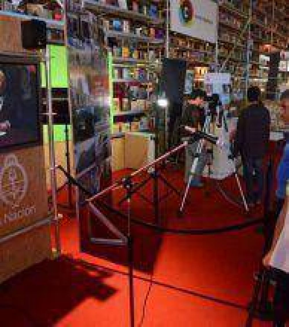Todo listo para la 1� feria del libro infantil y juvenil
