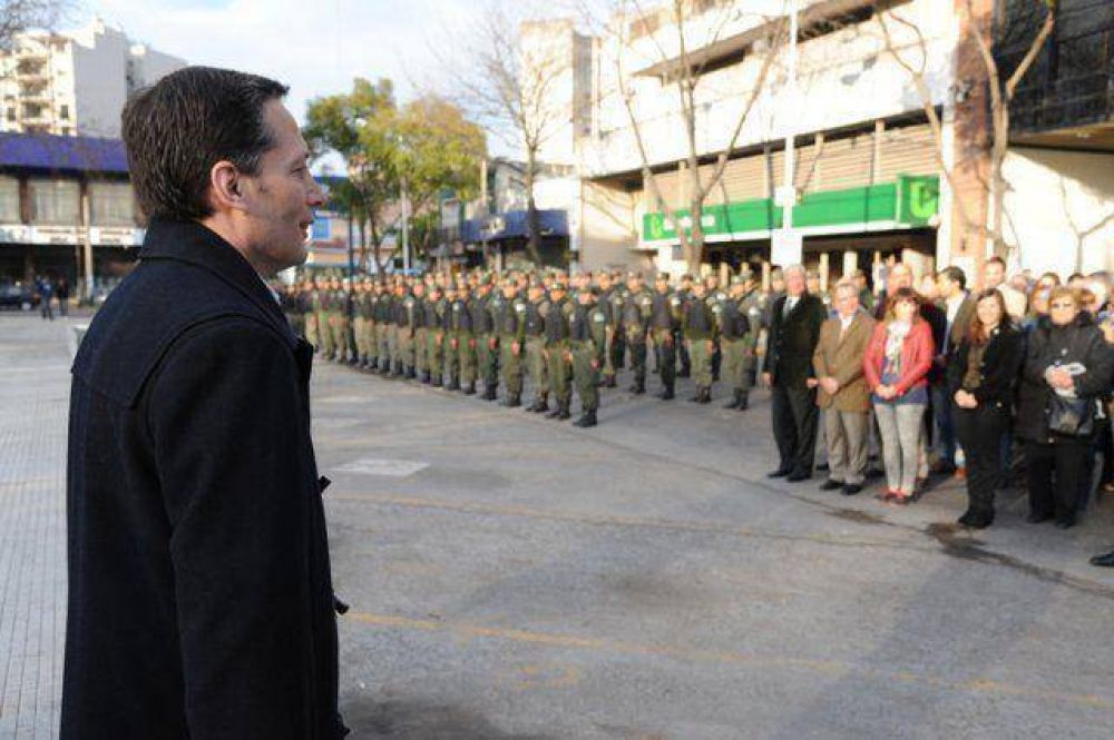 Esteban Echeverra recibi a 200 nuevos gendarmes que trabajarn en prevencin 