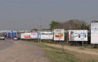 El Justicialismo dice que A�da Ayala autoriz� la instalaci�n de carteles que tapan el paisaje