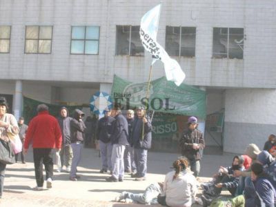 Reclamo de ATE en la Municipalidad