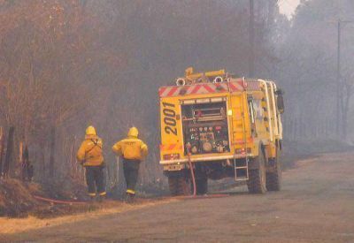 El Gobierno provincial asegura que el fuego est� controlado