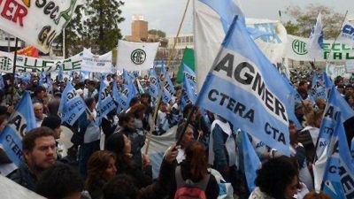 25 mil afiliados de Agmer eligen a las autoridades de Cetera	 