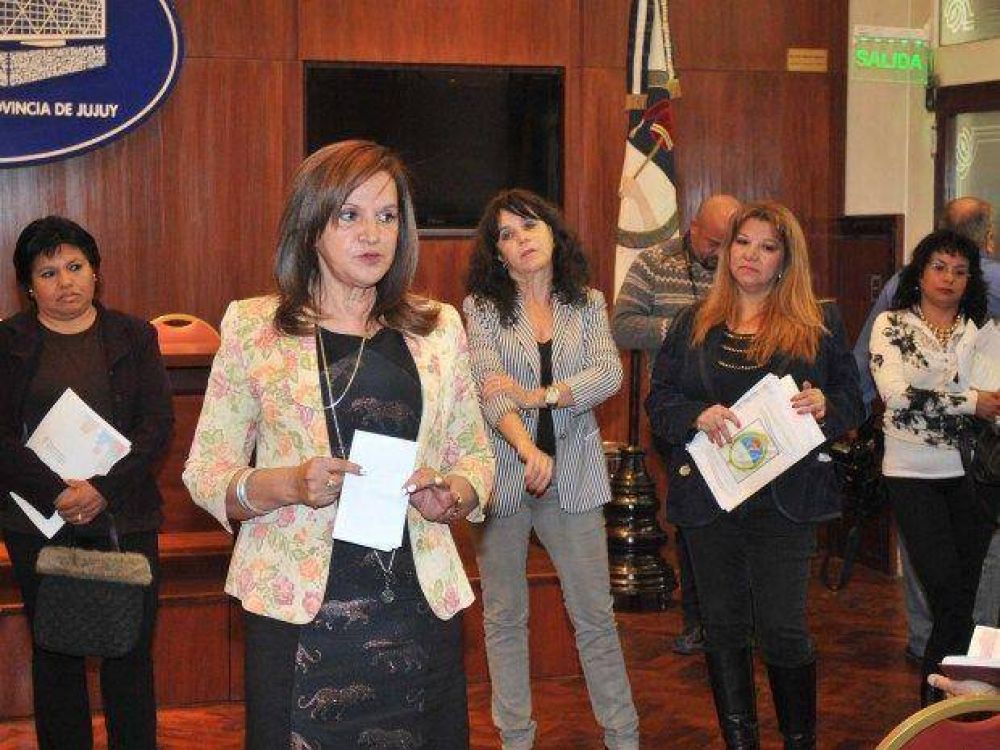 Preparativos para el 11� Parlamento Juvenil