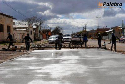 Avanza la obra de pavimento de Boulevard Moreno y Suipacha