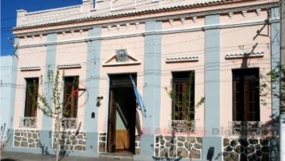 La Justicia intim� a la Polic�a por el caso del docente pr�fugo