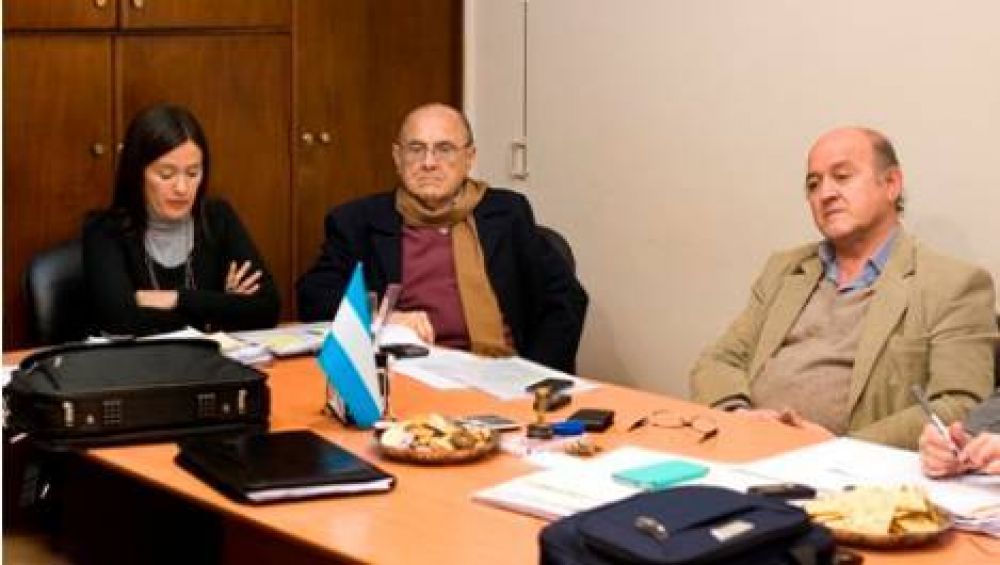 Trabajadores de Salud rechazan el aumento y se agudiza el conflicto