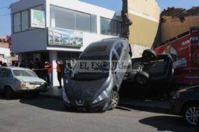 Acusan de abuso al playero que provoc� el triple choque