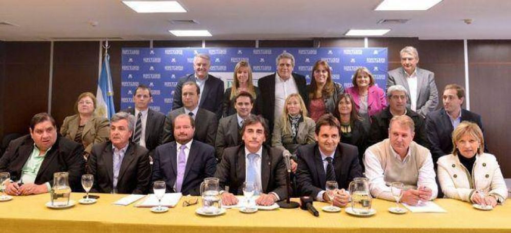 Provincia: El Frente Renovador present� 20 diputados y apunta al titular de Ioma