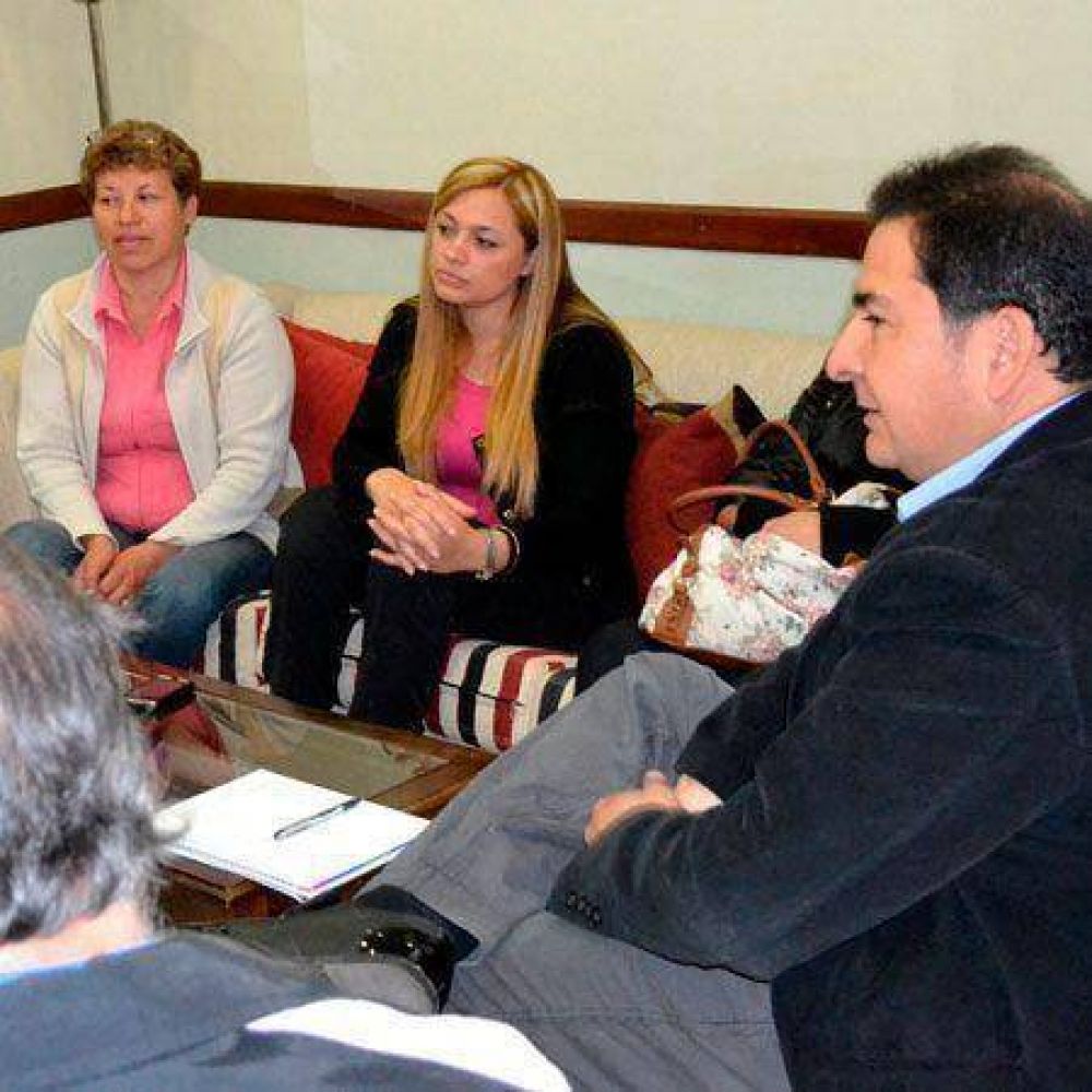 Ministros Flores y Madera: Acordaron reformas para el programa �Nutriditos�‏