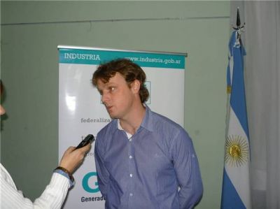 Empresarios pymes participaron de una charla de GenIA