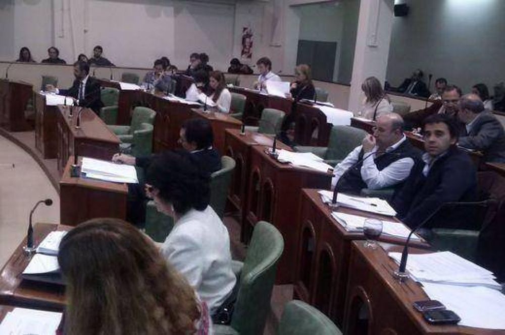 La actividad pol�tica de campa�a gener� un peque�o debate